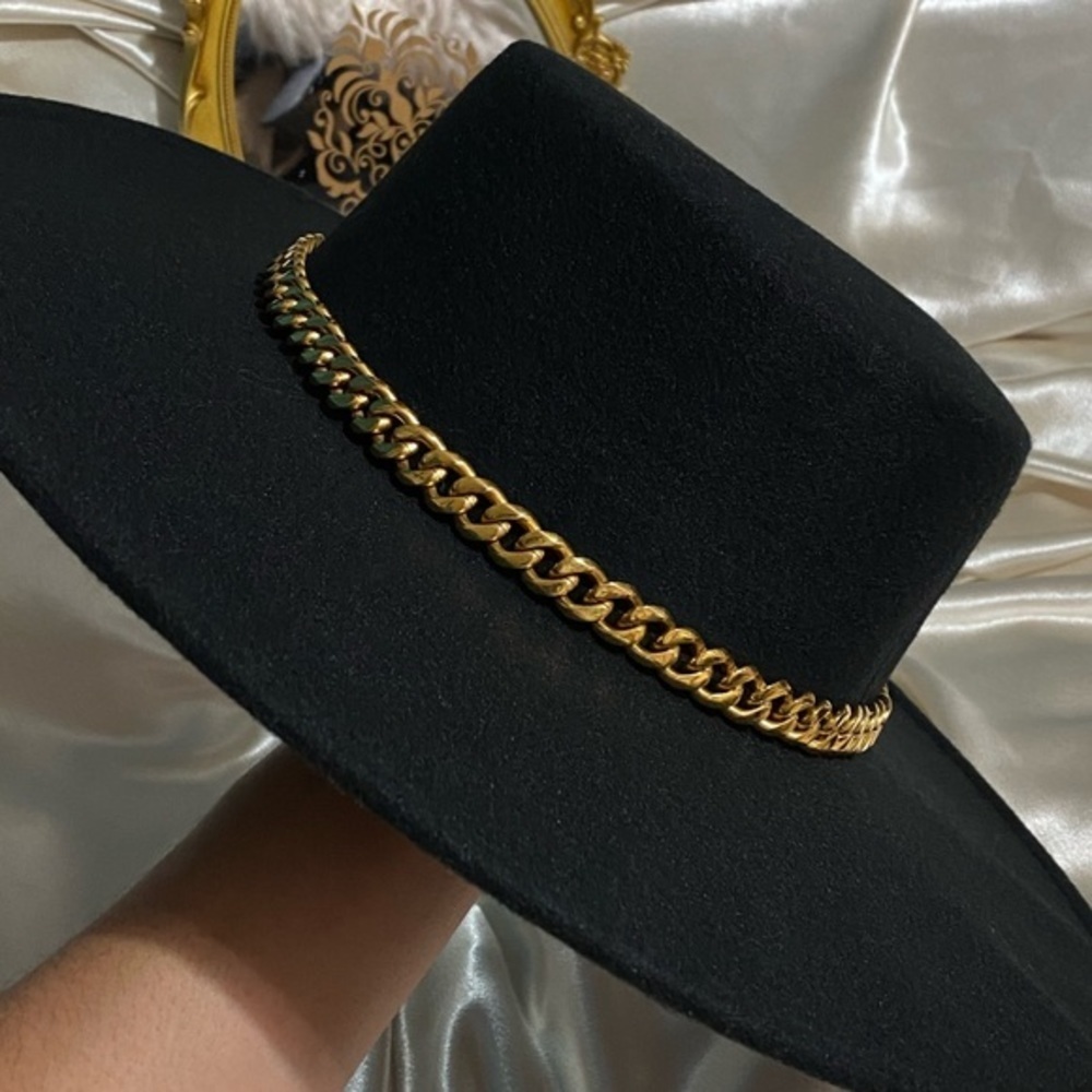 Black Fedora Chain Hat